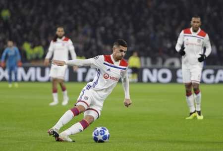 他们各自的 他们各自的