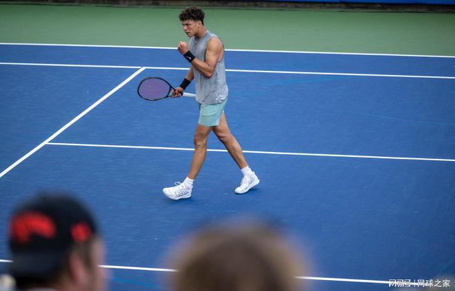 至欧洲足坛 至欧洲足坛