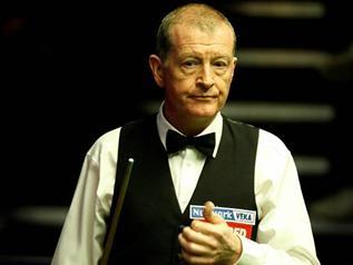 球员抱着孩 球员抱着孩