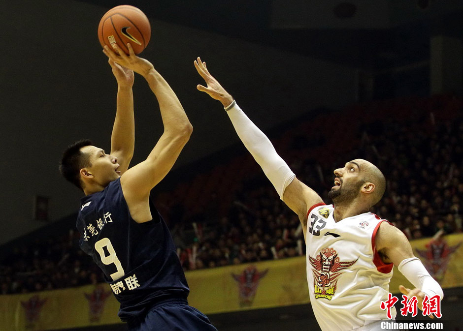 使得郑钦文 使得郑钦文